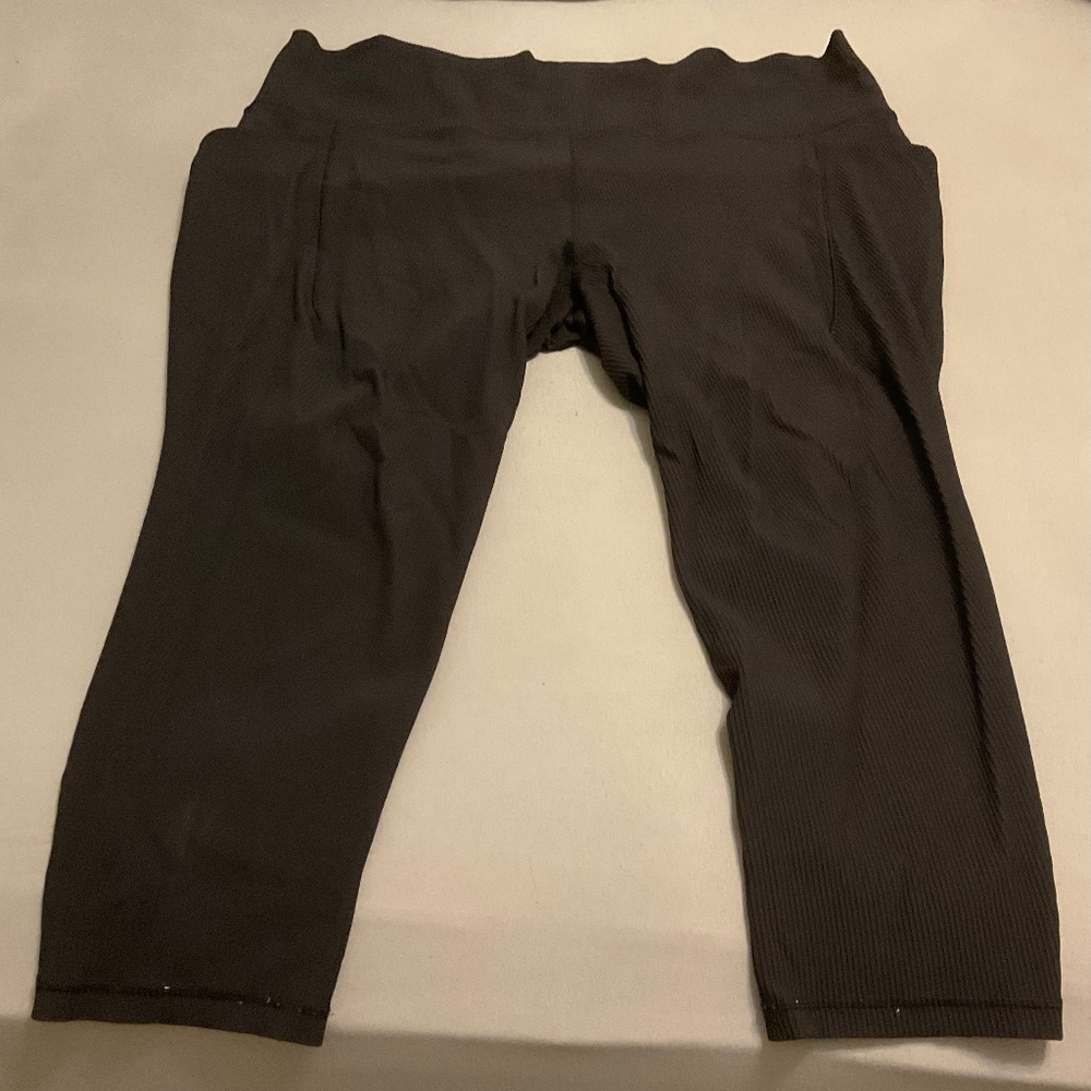 Athleta ribbed 7/8 leggings